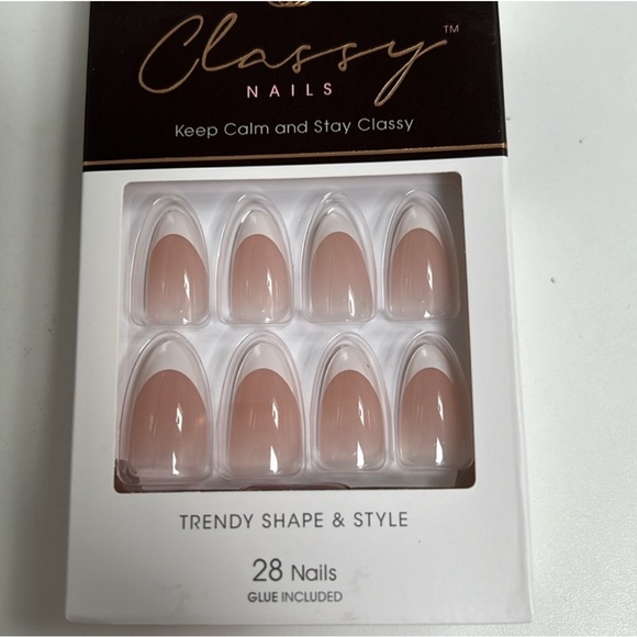 Kiss Classy Nails trendy shape 28 nails French NWT 3 for$20 - Picture 2 of 4